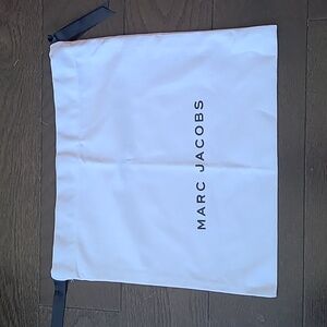 EUC Marc Jacobs dustbag